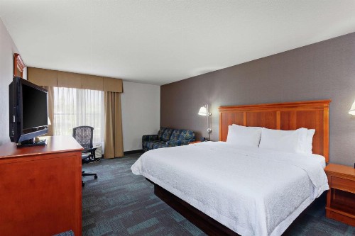 Hampton Inn San Marcos - image 25
