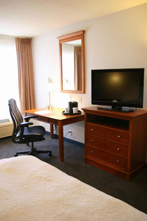 Hampton Inn San Marcos - image 41