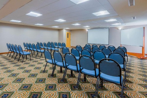 Hampton Inn San Marcos - image 47