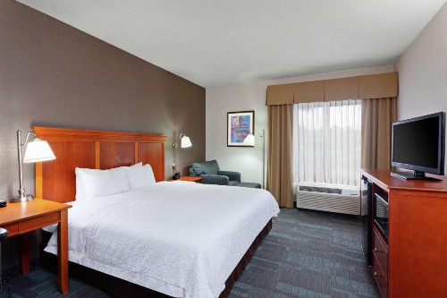 Hampton Inn San Marcos - image 49