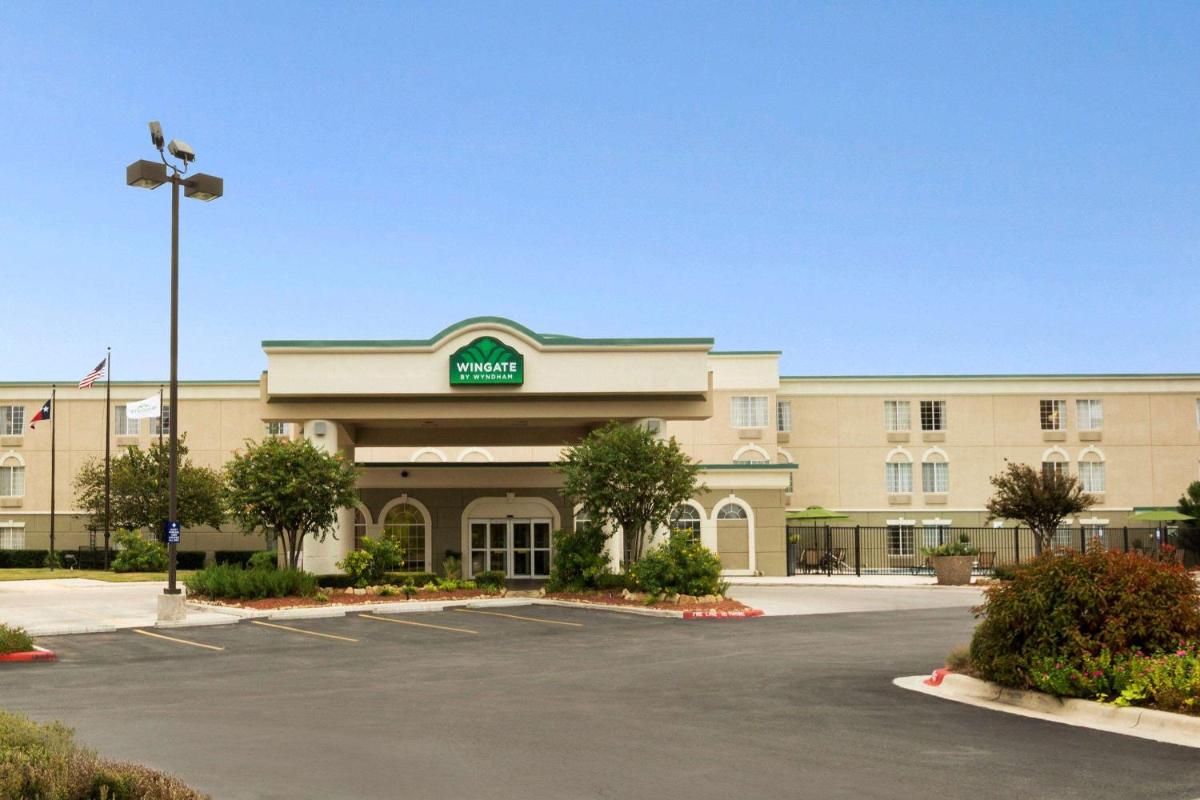 Wingate by Wyndham San Marcos - main image