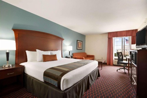 Wingate by Wyndham San Marcos - image 24