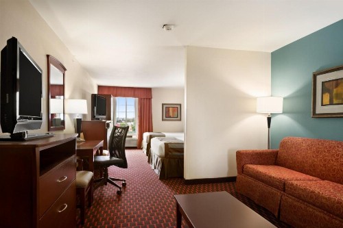 Wingate by Wyndham San Marcos - image 30