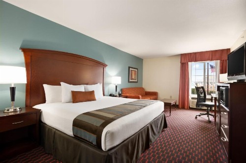 Wingate by Wyndham San Marcos - image 31