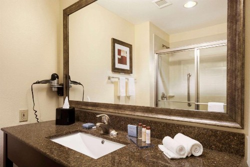 Wingate by Wyndham San Marcos - image 38
