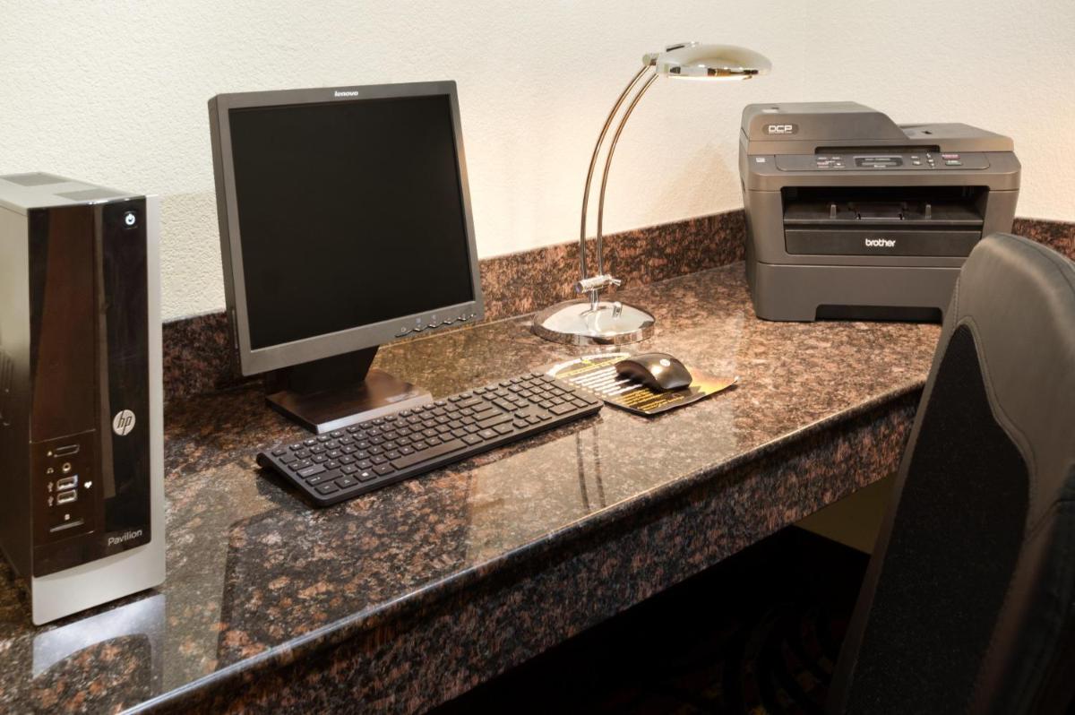 Wingate by Wyndham San Marcos - image 5
