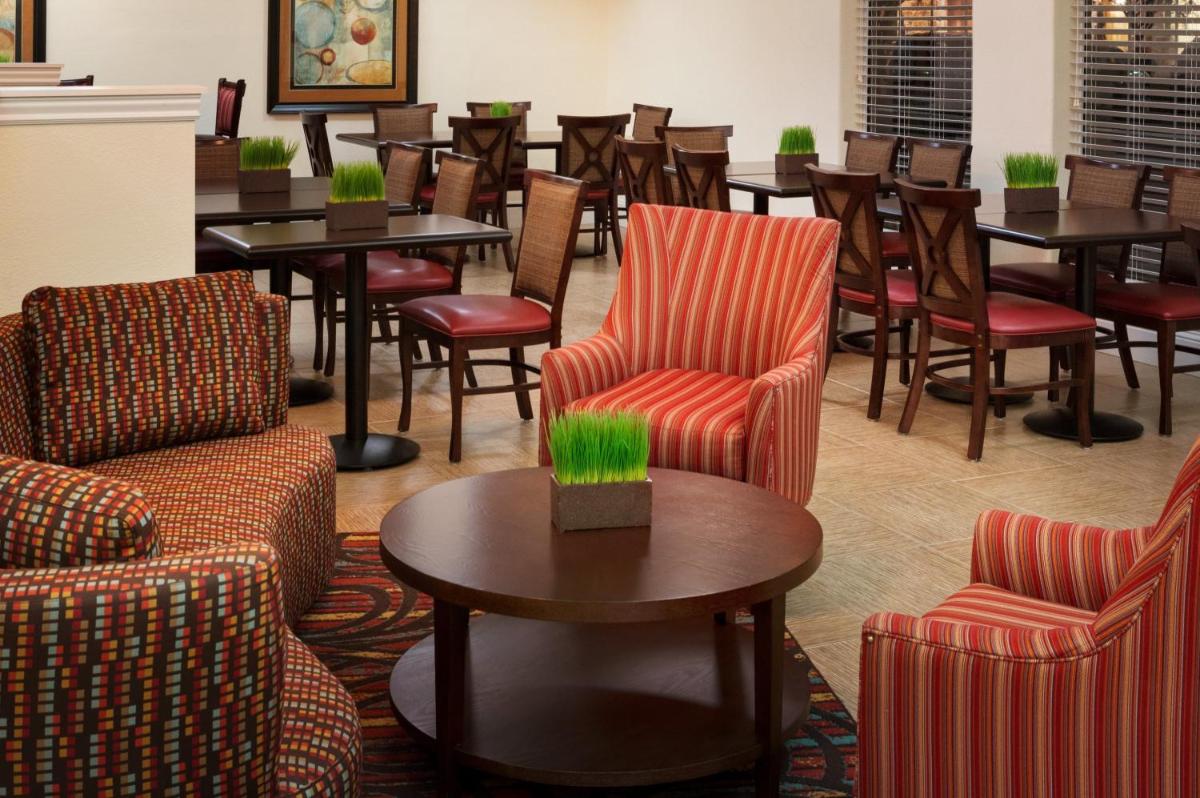Wingate by Wyndham San Marcos - image 7