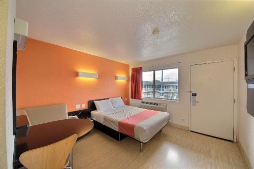 Motel 6-San Marcos TX - image 11