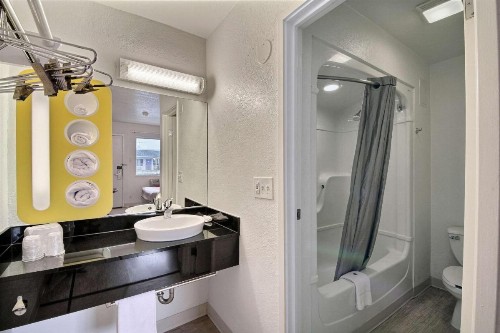 Motel 6-San Marcos TX - image 16