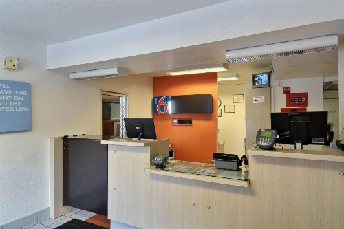 Motel 6-San Marcos TX - image 21