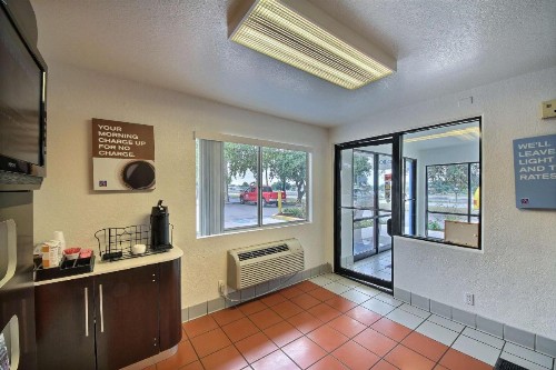 Motel 6-San Marcos TX - image 23