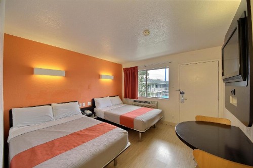 Motel 6-San Marcos TX - image 37