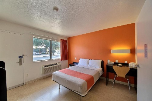 Motel 6-San Marcos TX - image 40