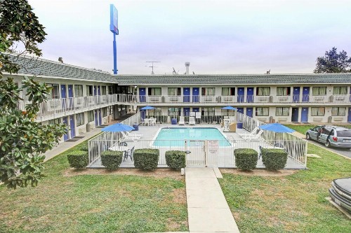 Motel 6-San Marcos TX - image 7