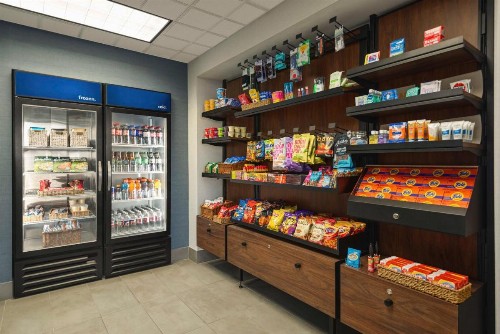 Hampton Inn & Suites San Marcos - image 13