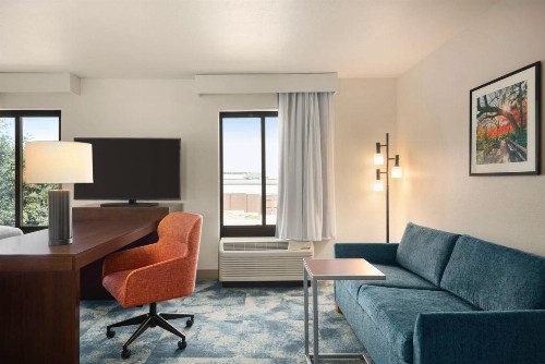Hampton Inn & Suites San Marcos - image 19
