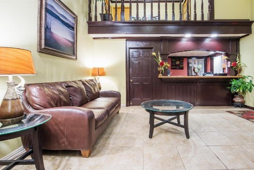 Howard Johnson by Wyndham San Marcos - image 50