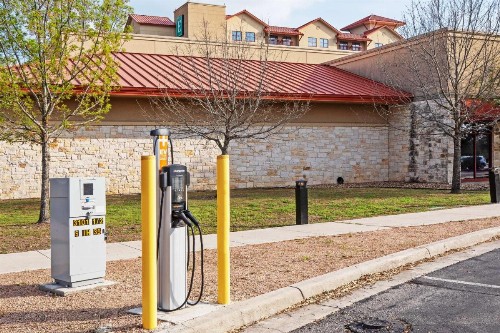 Embassy Suites San Marcos Hotel Spa & Conference Center - image 4