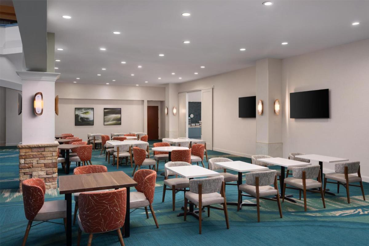 Embassy Suites San Marcos Hotel Spa & Conference Center - image 5