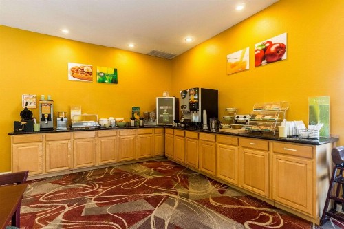 Quality Inn University near Downtown - image 28