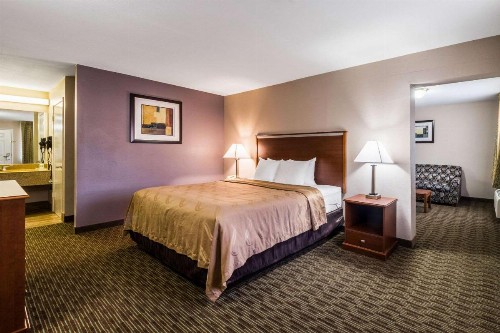 Quality Inn University near Downtown - image 36