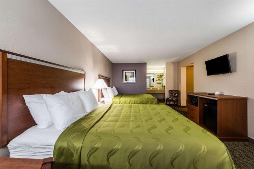 Quality Inn University near Downtown - image 38