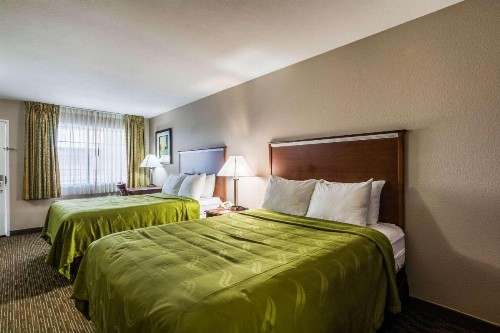 Quality Inn University near Downtown - image 40