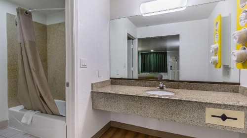 Motel 6-San Marcos TX - North - image 26