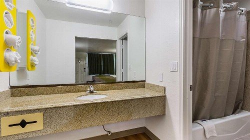 Motel 6-San Marcos TX - North - image 29