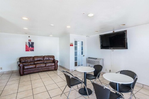 Motel 6-San Marcos TX - North - image 9