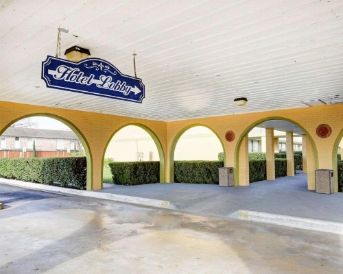 University Inn