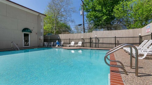 Best Western San Marcos - image 10