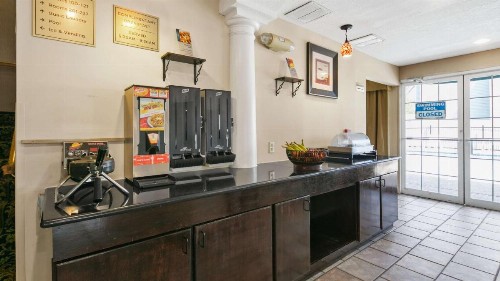 Best Western San Marcos - image 4