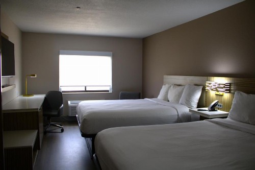 Baymont Inn & Suites by Wyndham San Marcos - image 10