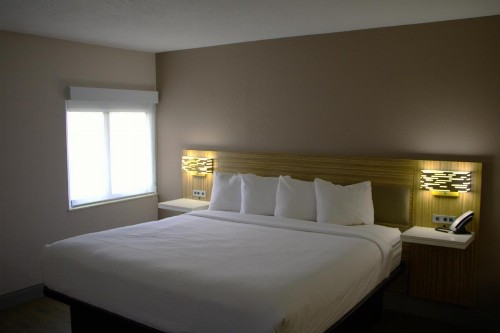 Baymont Inn & Suites by Wyndham San Marcos - image 20