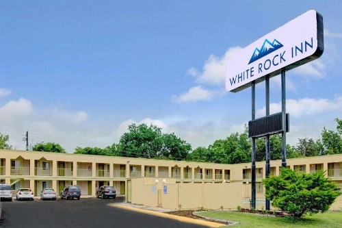 White Rock Inn - image 3