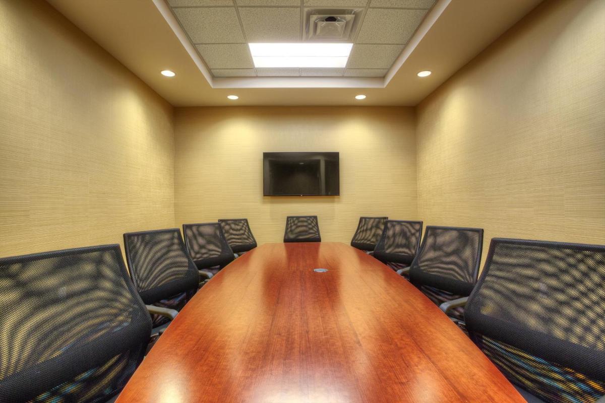 Fairfield Inn & Suites by Marriott Austin San Marcos - image 2