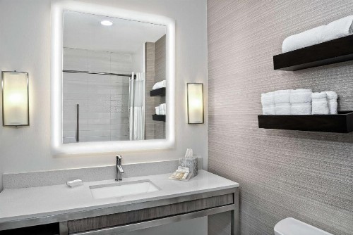 Hilton Garden Inn San Marcos - image 18