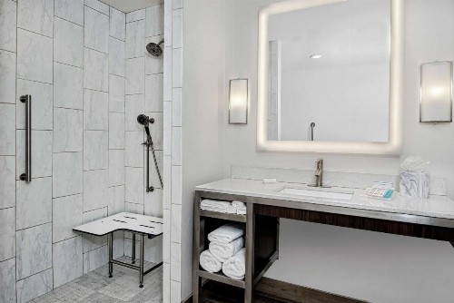 Hilton Garden Inn San Marcos - image 7