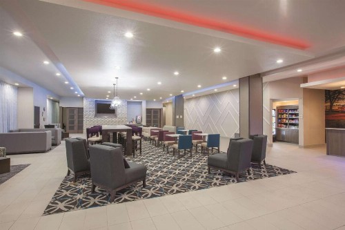 La Quinta by Wyndham San Marcos Outlet Mall - image 24