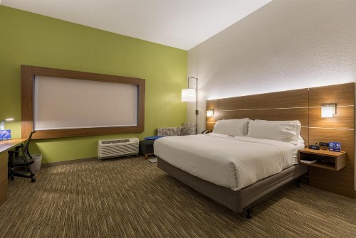 Holiday Inn Express & Suites - San Marcos South an IHG Hotel - image 46