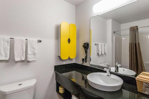 Studio 6-San Marcos TX - image 8
