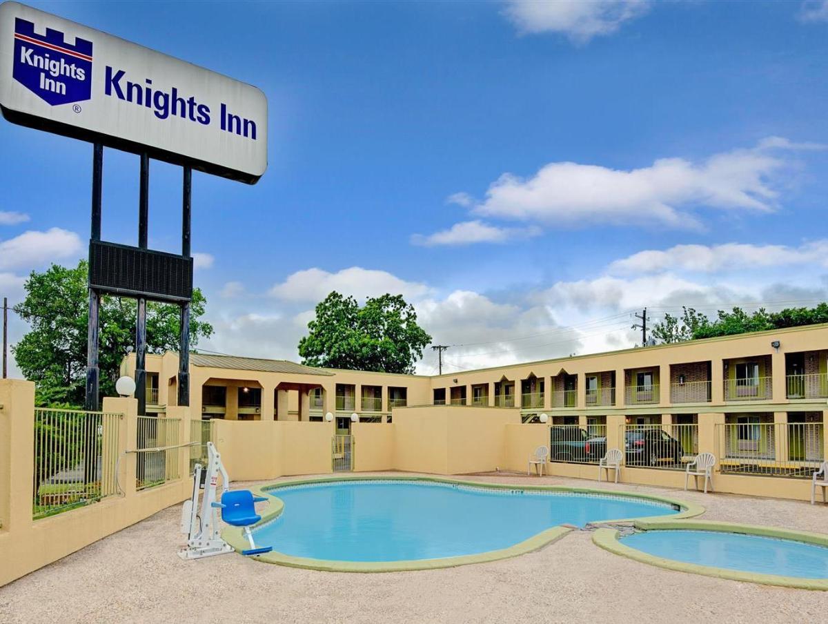 White Rock Inn - image 2