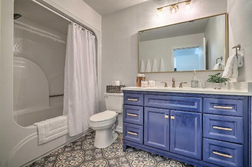 Renovated Dtwn Retreat Less Than 1 Mi to Plaza Park! - image 11