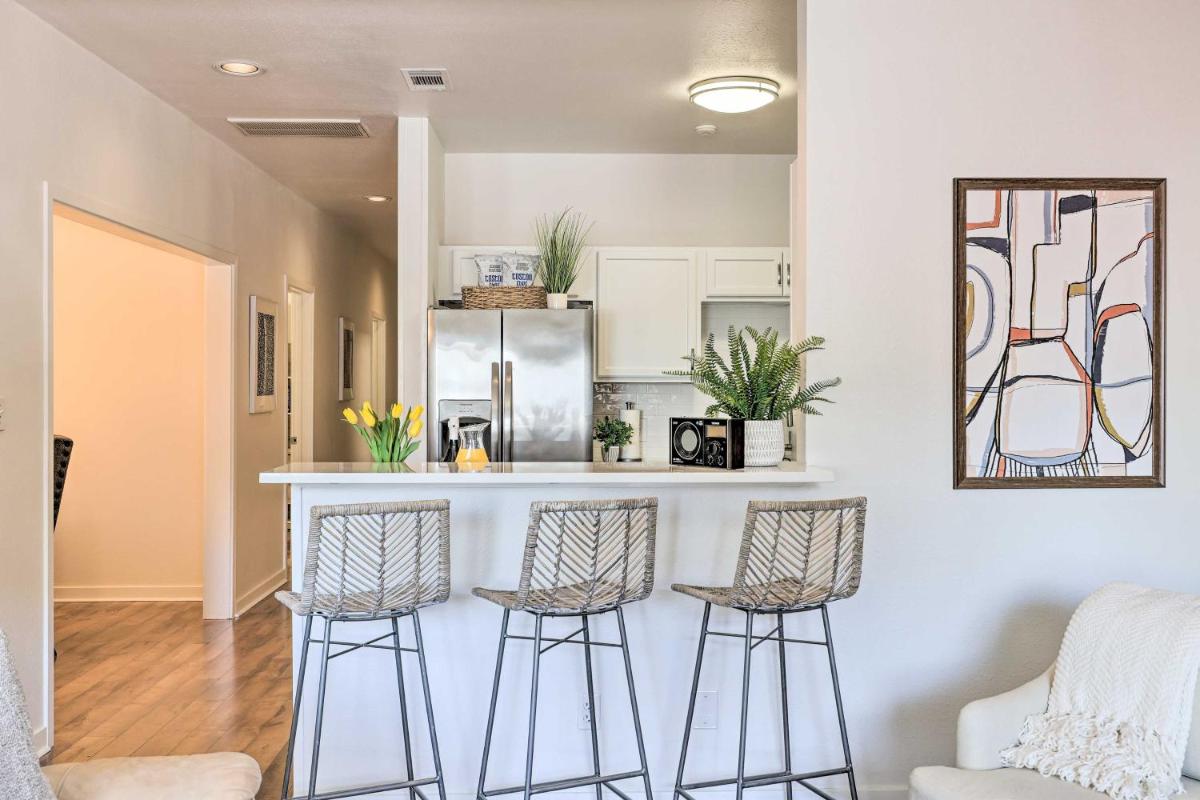 Renovated Dtwn Retreat Less Than 1 Mi to Plaza Park! - image 6