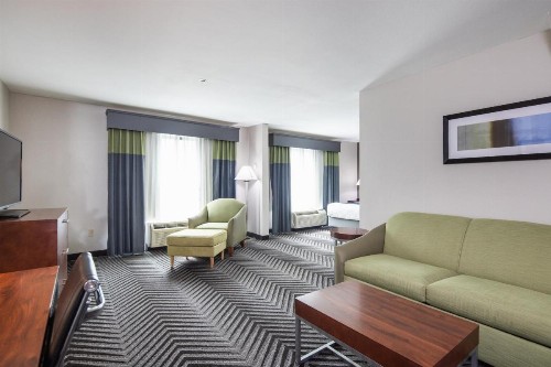 Best Western Coyote Point Inn - image 17