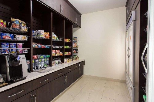 Hilton Garden Inn San Mateo - image 16
