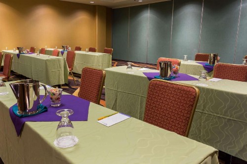 Hilton Garden Inn San Mateo - image 41