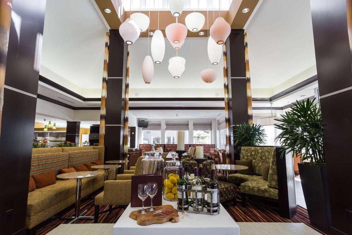 Hilton Garden Inn San Mateo - image 6