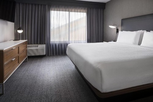 Courtyard by Marriott San Mateo Foster City - image 16